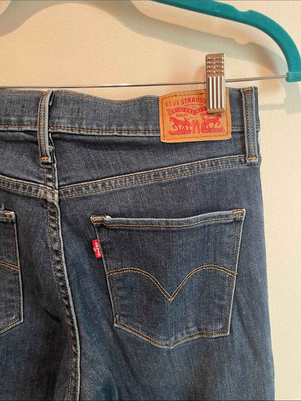 Levi's Dark Blue Straight-Leg Women's Jeans